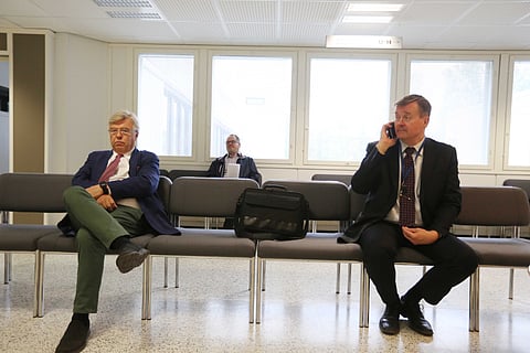 Asianajaja Matti Nurmela ja toimitusjohtaja Vesa Mäkinen, Hippoksen edustajat Espoon käräjäoikeudessa.