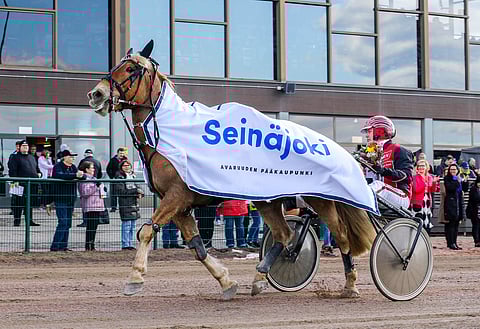 Seinäjoki isännöi kuninkuusraveja kahtena vuonna peräkkäin, mutta tänä vuonna kokonaan ilman yleisöä.