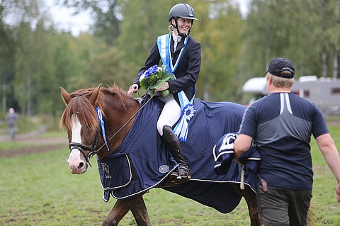 Varssi, Jonna Pajala ja Esa Mottisenkangas. Kuva: Leena Alerini.