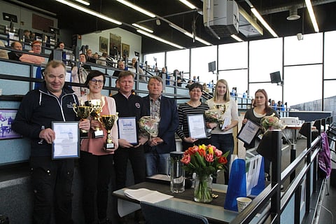 Kimmo Oikarinen vastaanotti Kunnaan Tähden palkinnon, Etelä-Suomen Hevosjalostusliiton toiminnanjohtaja Merja Hietanen edusti Huima Lentoa ja Runoneitoa, Vesa Santanen Ratu Royalea, Hankkijan Markku Kivikangas oli sponsorin edustajana, Mari Kajakoski ja Tiina Koskinen ottivat vastaan Heidi Alen palkinnon ja Sari Sormunen Star Pricen., Kuva Harri Lind.