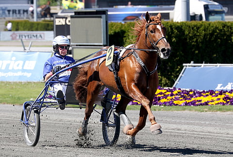 Jorma Kontio ajoi Vixuksella kolme tämän vuoden ensimmäistä starttia, mm. Solvallan Elitkampenin.