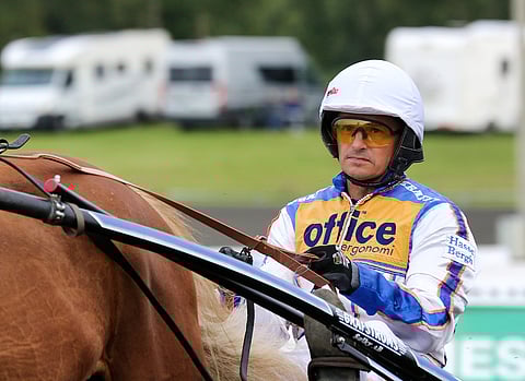 Suomen Hippos odottaa Hans Berghiltä edelleen todistusta myöhäisestä poisjäännistä Ylivieskan lauantain raveista.