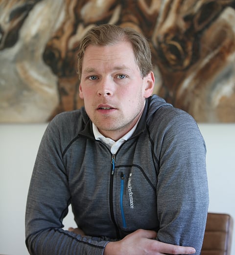 Henri Ruosteen kilpailut Dohassa menivät hyvin, mutta EHV-1-epidemia aiheuttaa huolia.