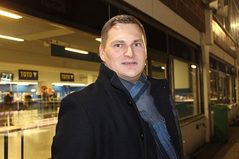 Jokimaan ravikeskuksen toimitusjohtaja Niko Solkio ei pääse isännöimään tämän torstain raveja.