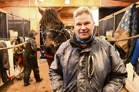 Harri Koivusella on Metsämäessä 56 hevosta valmennuksessa.