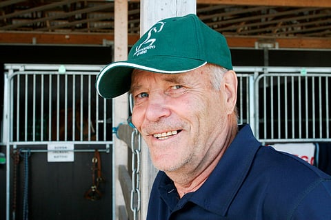 Taisto Nurmio tuo lahjakkaan Oktaavian pojan Kiitävän Jokimaalle 5-vuotiskauden avaukseen.