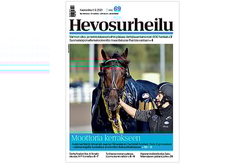 Nineeleven vei nimiinsä Oulu Expressin. Kannen kuva: Mia Mäki-Maunus