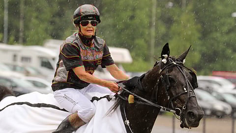 Jenni Koskelan ratsastama Dickson Shadow on mainio ideavarma.