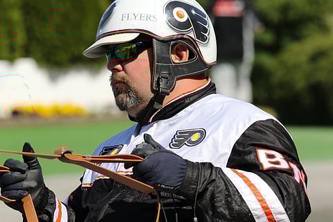 Björn "Bernie" Norén valmentaa kahta hevosta Bjertorpissa. Niistä Hipster K. on keskiviikon T86-kierroksen avainhevosia.