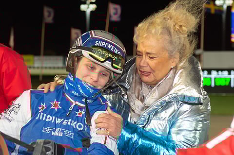 Riina Rekilä ja Karin Walter-Mommert ovat Vegas Wanian omistajat.