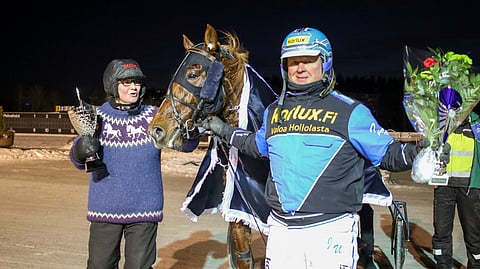 Morison, Siru Juutinen ja Juha Utala pääsivät juhlimaan arvovoittoa lauantaina.