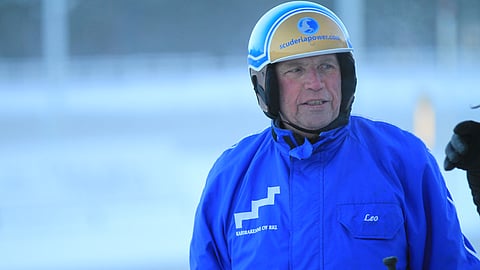 Leo Mönttinen pääsi nopeasti yli pysäyttävästä tulipalosta ja matkaa lauantaina kahden hevosen kanssa Porin kavioliigaraveihin. 