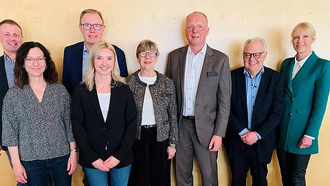 Ruotsin keskusjärjestön uusi hallitus ryhmäkuvassa, Anders Källström on kolmas oikealta. Kuva: