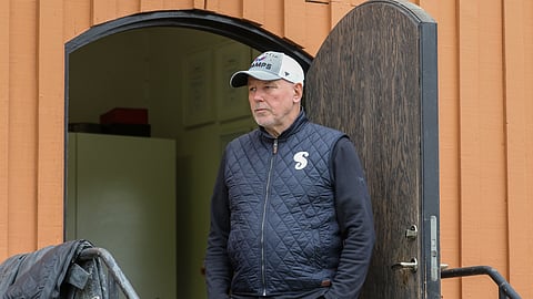 Timo Nurmoksen tallista juoksee 11 hevosta perjantain karsinnoissa.