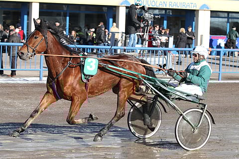 Markku Elfving ja Mickey The Artist löivät alkutahdit yllätysten sävyttämälle T5-kierrokselle.