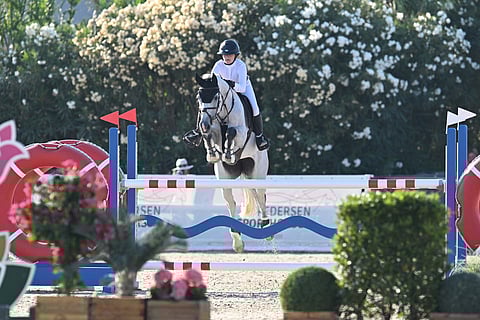 Aida Hämäläinen ja Calico ottivat finaaliradan toisella kierroksella kaksi puomia.   