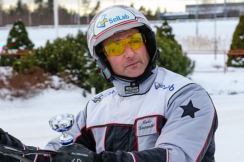 Marko Hautamäki ohjasti Seppo Siikalan treenaaman Zen Fondantin kauden avausvoittoon ajalla 15,3ake.