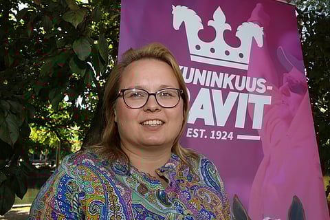 Elina Hirvonen toimii jatkossa kahden raviradan ruorissa.
