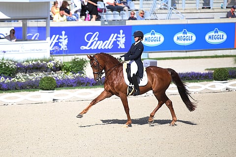 Emma Kanerva ja Greek Air.
