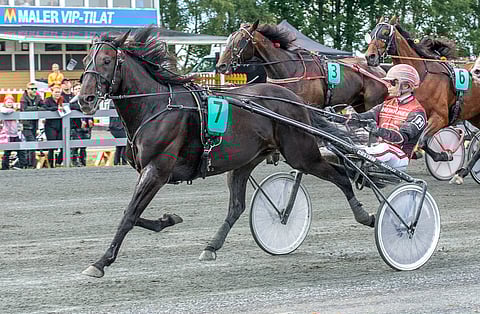 Atupem voitti kesällä 2022 Malja-ajon Ylivieskassa.