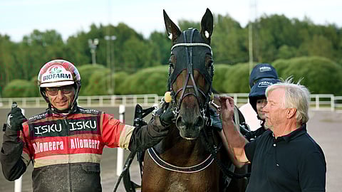 Nemea Kaka siirtyi Tapio Perttuselta Eero Pajumäen hoiviin.
