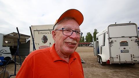 Porilainen Jouni Miettinen on ylpeä isänsä karjalaisista juurista ja on iloinen raviurheilun parista saamastaan ystäväjoukosta.