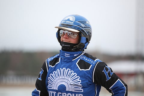 Damon Hill Treb aloittaa Henna Halmeen valmennuksesta.