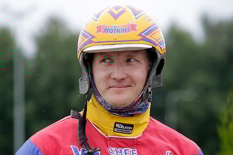 Teemu Keskitalo on tunnettu ohjastajana, valmentajana ja nykyään myös Lappeen raviradan toimitusjohtajana.