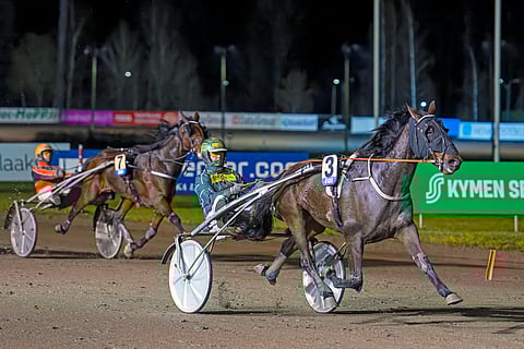 Kiikku's Trooper ja Hannu Torvinen.