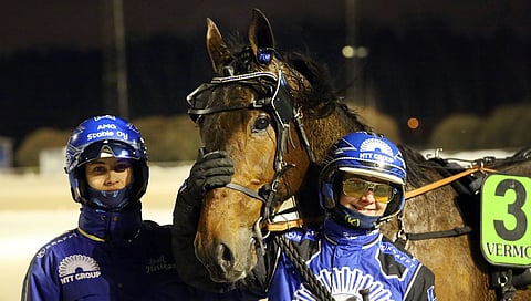 Stall Heiskasen värit nähtiin voittajaseremonioissa illan aikana kahdesti.