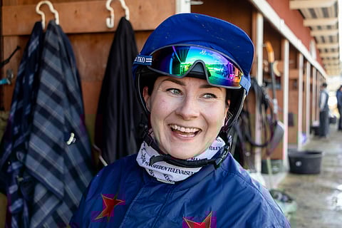 Nelly Korpikoski on yksi seitsemästä Raviratojen kultakurkusta.