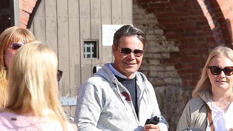 Mikko Mäentausta oli perheen kanssa katsomassa esteratsastusta Bastionissa. 