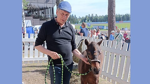 Seppo Suuronen ja tallin uusin tulokas Peter The Great.