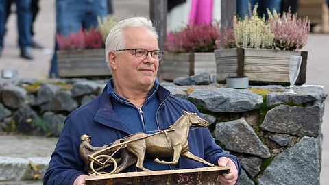 Esa Mustonen on pitkän linjan hevosenomistaja, jolla tälläkin hetkellä on omistuksessaan neljä hevosta.