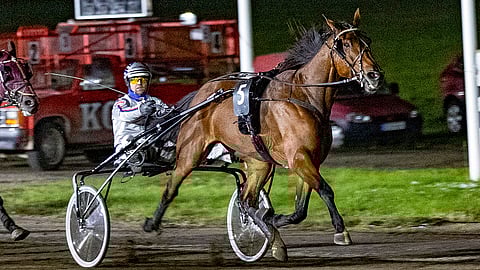 Kari Alapekkala kannusti Strong Caviarin maaliin ensimmäisenä.