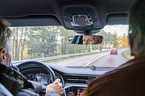 Harri Lind sai kuulla monenlaisia juttuja Jorma Kontion ajaessa raveihin.