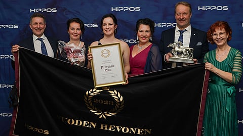 Parvelan Retu sai yleisön äänestämänä Vuoden hevonen -palkinnon. Ääniä annettiin yhteensä 10 774.