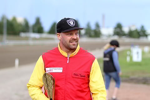 Ilkka Tyynelä sanoo palaavansa pian ohjastustehtäviin, kunhan on täysin toipunut käsileikkauksesta.