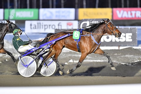 Verona Hoist eteni vaikeuksien kautta uransa avausvoittoon.