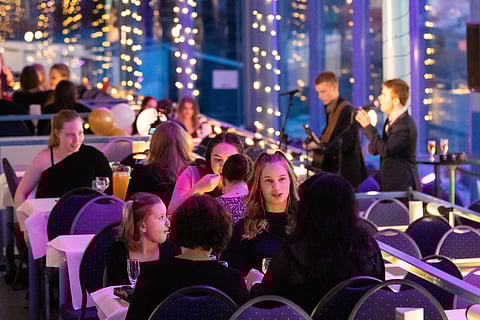 Oona Alaluusua, Anni Ruotsalainen, Sari Jauhojärvi (selin) ja Kirsi Braks (selin) saapuivat Lappeenrantaan Rovaniemeltä saakka. 