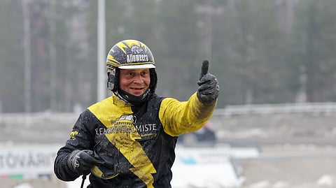 Henri Bollström on Suomen menestynein romanivähemmistöön kuuluva raviurheilija.