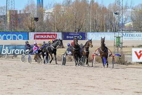 C-ajolupakurssin volttiharjoitukset menossa.