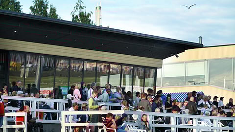 Joensuun iltaravit venähtivät kolarin vuoksi.