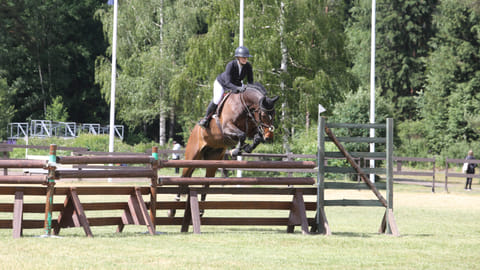 Marika Rättö ja Stolzenburg ovat viime vuoden Finnderby-voittajia. 