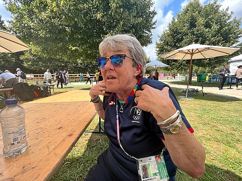 Hevosta ei pitäisi ratsastaa näin, sanoo Kyra Kyrklund: Pää ylhäällä, säkä ja selkä alhaalla.  Kuinka moni ymmärtää, mitä hän tarkoittaa?