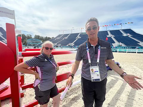 Johanna Mikkola ja Pariisin olympialaisten ranskalaisratamestari Gregory Bodo. Olympialaisten henkilökohtaiseen kisaan lähdetään maanantaina karsimaan nollasta. 