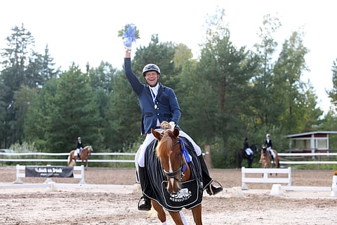 Uran ensimmäinen koulumestaruus. 