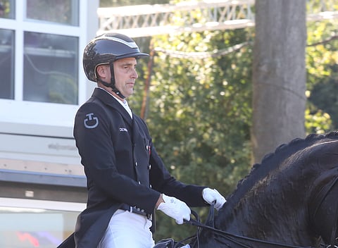 Helgstrandille rapsahti lisärangaistus. 