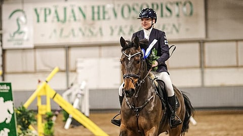 Vera Sorvoja ja Little M Q syksyllä Ypäjällä.