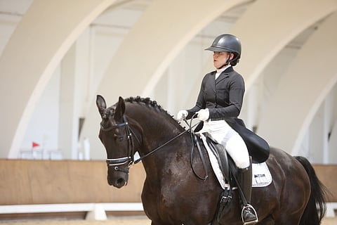 Elli Viitala aloitti kauden voitolla, mutta ratsastukseensa hän ei ollut lainkaan tyytyväinen: "Harjoituslaukkaa GP-luokassa"